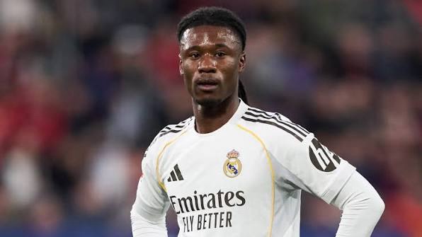 مفاجأة الميركاتو: ريال مدريد يعرض كامافينغا على مانشستر سيتي